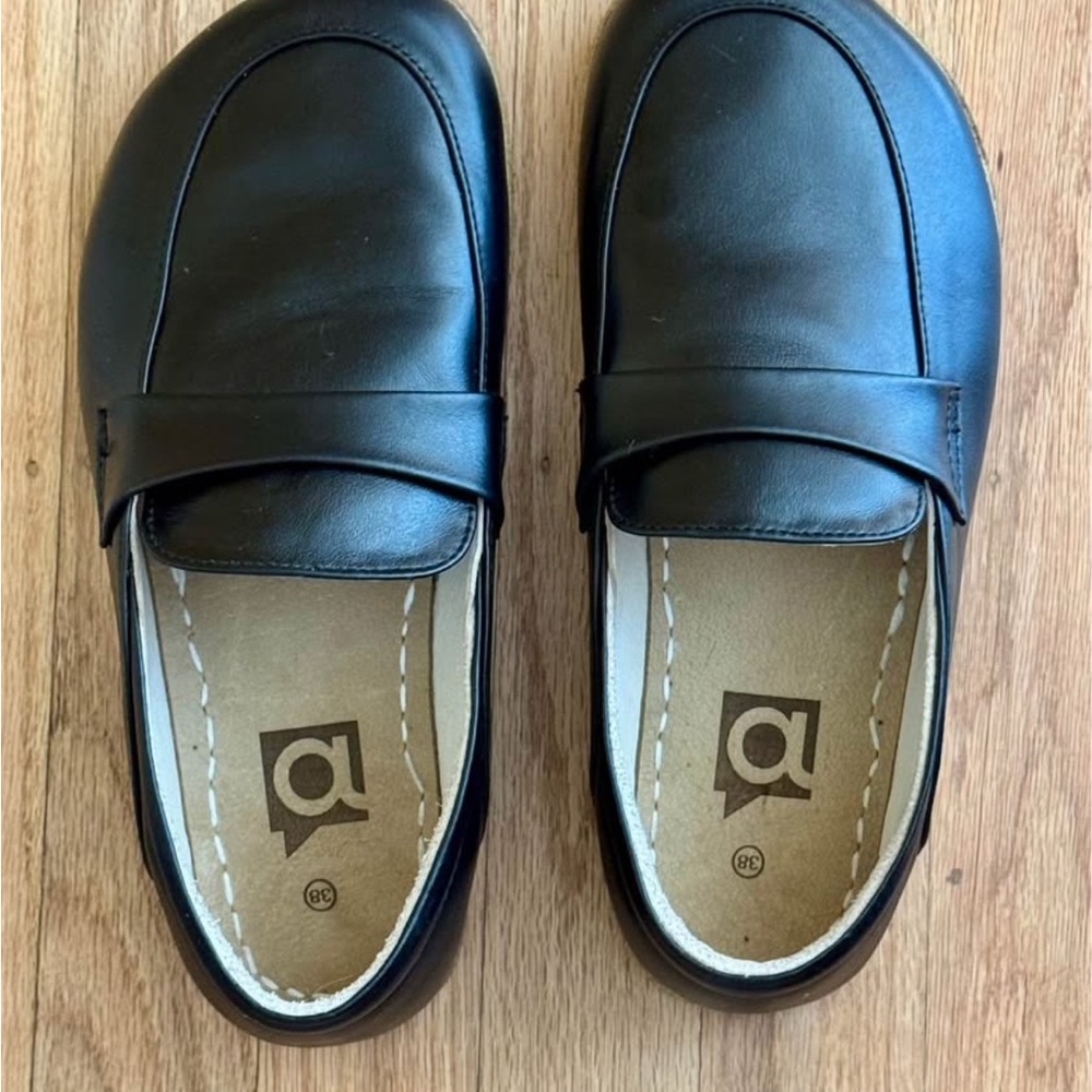 Anya Dalia barefoot Black Leather Loafers for Women